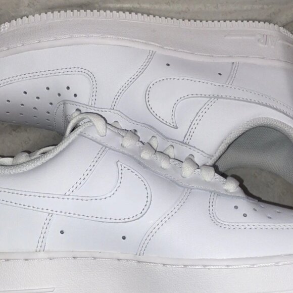 Nike Air Force 1 White – New Condition - Picture 2 of 6